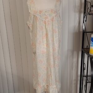 Vtg Night time Creations Floral Lace Trim Nightgown